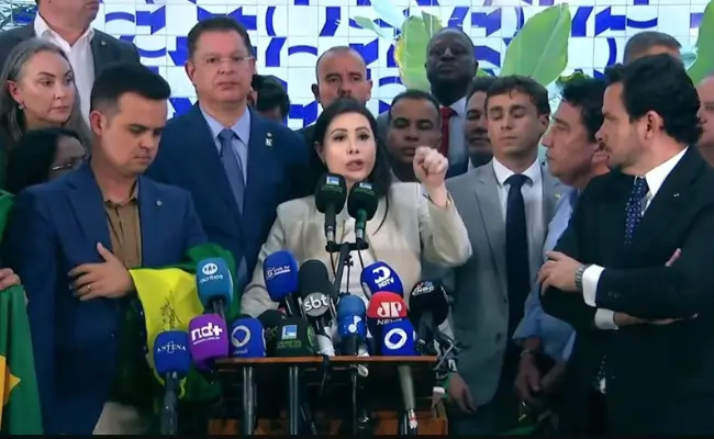 coletiva hoje